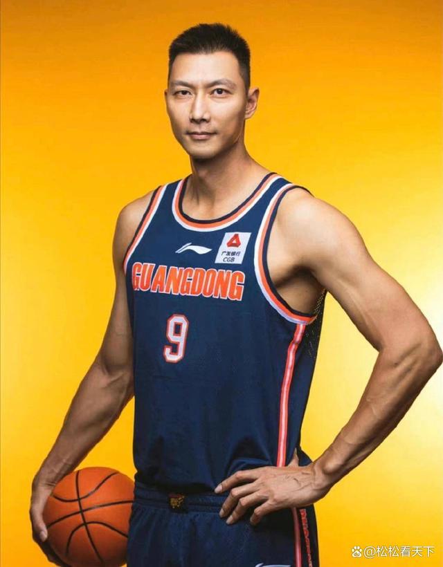 包含篮球明星再添新秀，男篮队备战壮大篮球运动实力的词条